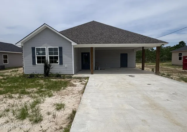Homes for sale in Eunice, LA | 1740 Hazel St, Eunice, LA 70535 | MLS# 2500005990