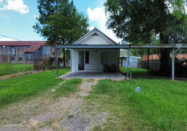 Homes for sale in Arnaudville, LA | 121 Saint Landry St, Arnaudville, LA 70512 | MLS# 2600006436