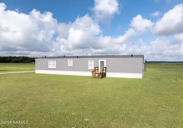 Homes for sale in Eunice, LA | 4807 Eunice Iota Hwy, Eunice, LA 70535 | MLS# 2600005204