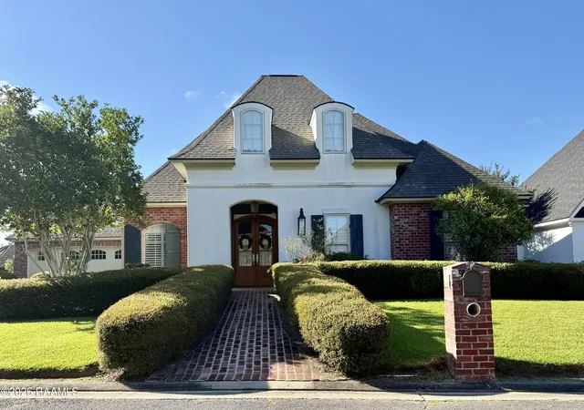1st image of 7 Steamboat Bnd Bnd, New Iberia, LA 70563 | MLS# 2600005381