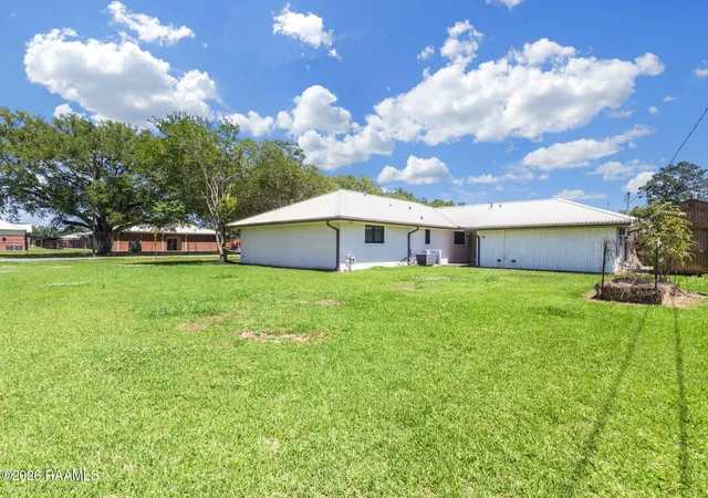 4th image of 120 6Th St, Breaux Bridge, LA 70517 | MLS# 2600004331