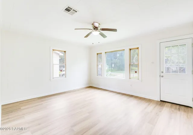 5th image of 129 Lena St, Lafayette, LA 70501 | MLS# 2600005538