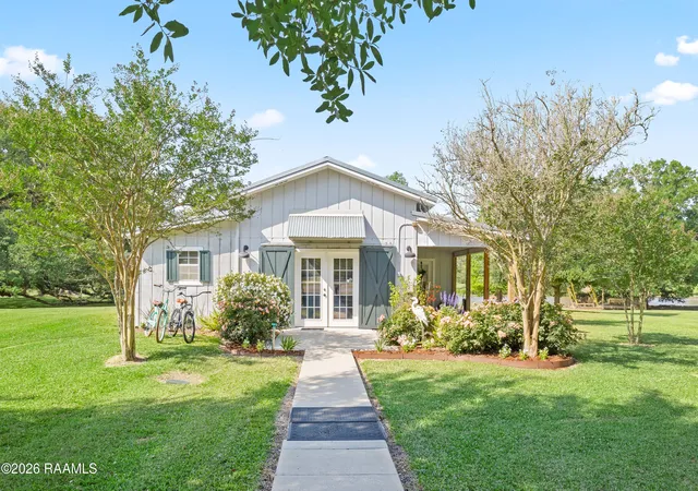 Photo 2 of Single family home for sale at 11618 Old Jeanerette Rd, Jeanerette, LA 70544 | MLS# 2600007289 | Listing updated on 2026-09-10