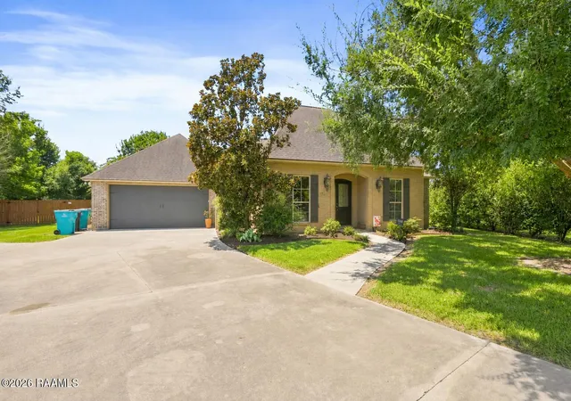 Photo 1 of Single family home for sale at 104 Daybreak Dr, Sunset, LA 70584 | MLS# 2600006983 | Listing updated on 2026-07-29