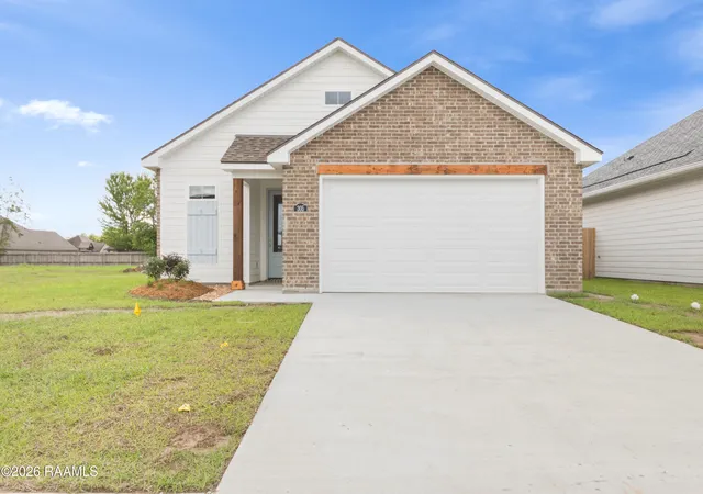 3rd image of 305 Gun Runner Dr, Carencro, LA 70520 | MLS# 2600001328