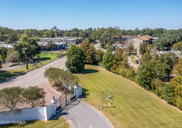 Photo 3 of Land for sale at 101 Park Ridge Ln, Lafayette, LA 70503 | MLS# 22009694 | Listing updated on 2026-07-13