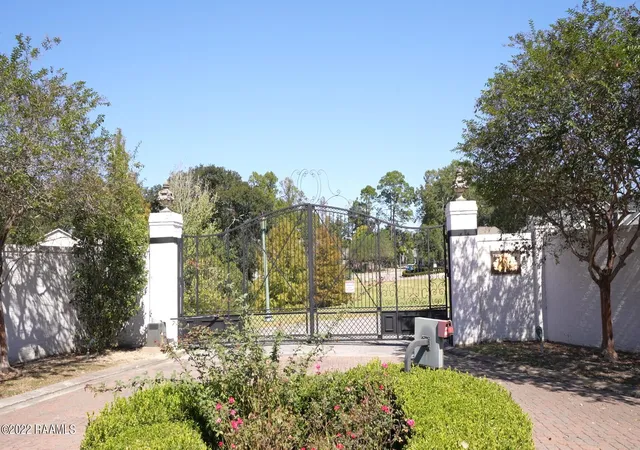 Photo 4 of Land for sale at 101 Park Ridge Ln, Lafayette, LA 70503 | MLS# 22009694 | Listing updated on 2026-07-13