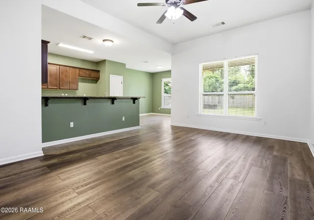 Photo 3 of Single family home for sale at 321 Elwick Dr, Lafayette, LA 70507 | MLS# 2600003733 | Listing updated on 2026-09-05