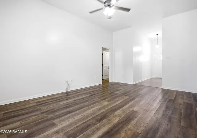 Photo 3 of Single family home for sale at 321 Elwick Dr, Lafayette, LA 70507 | MLS# 2600003733 | Listing updated on 2026-09-05