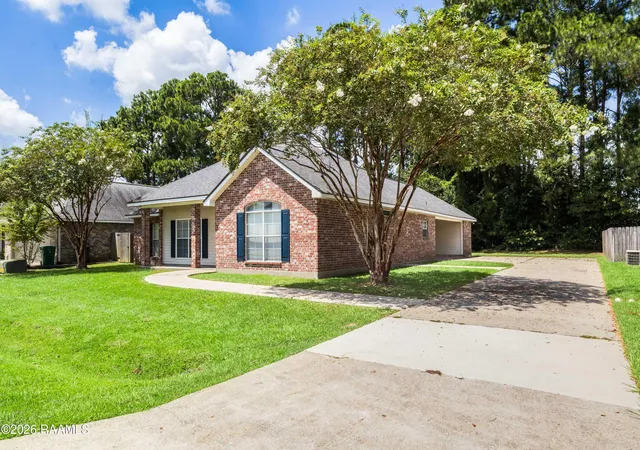 2nd image of 201 Treat Dr, Broussard, LA 70518 | MLS# 2600007017