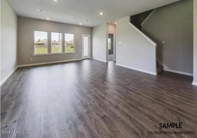 3rd image of 1510 Ashland Rdg, New Iberia, LA 70560 | MLS# 2600005114