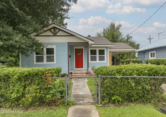 Photo 2 of Single family home for sale at 106 13th Street, Lafayette, LA 70501 | MLS# 2600006724 | Listing updated on 2026-09-10