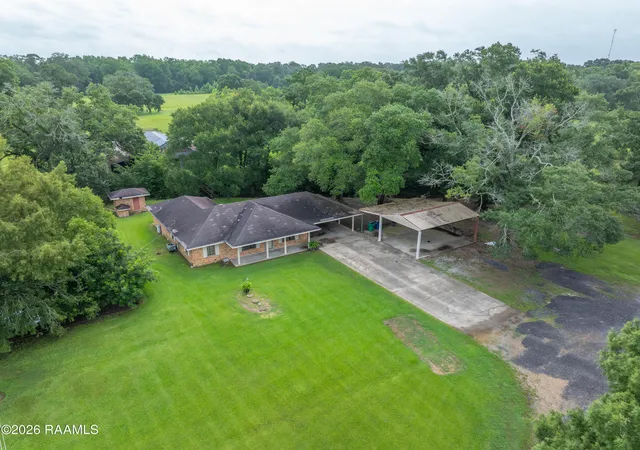 Homes for sale in Church Point, LA | 421 Chachere Ln, Church Point, LA 70525 | MLS# 2600005609