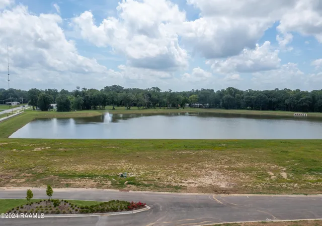 2nd image of 105 Sea Island Ln, Youngsville, LA 70592 | MLS# 2600007182
