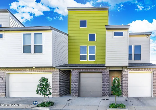 1st image of 511 Highland Park Ln, Lafayette, LA 70508 | MLS# 2600000042