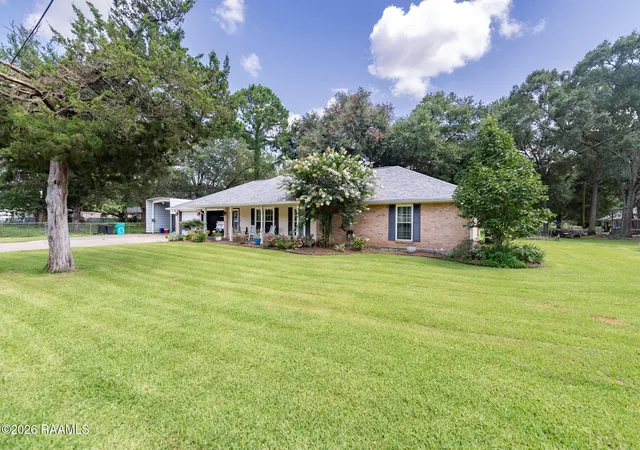2nd image of 1100 Cherry St, Mamou, LA 70554 | MLS# 2600005596