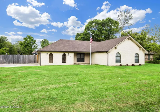 Photo 1 of Single family home for sale at 201 Woodbury Dr, Lafayette, LA 70507 | MLS# 2600003151 | Listing updated on 2026-08-09