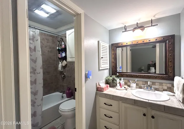 5th image of 220 Doucet Rd #252g, Lafayette, LA 70503 | MLS# 2600005841