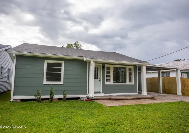 Homes for sale in Arnaudville, LA | 575 Main St, Arnaudville, LA 70512 | MLS# 2600004627