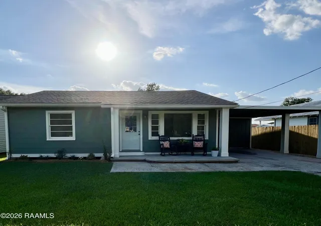 Photo 2 of Single family home for sale at 575 Main St, Arnaudville, LA 70512 | MLS# 2600004627 | Listing updated on 2026-08-18