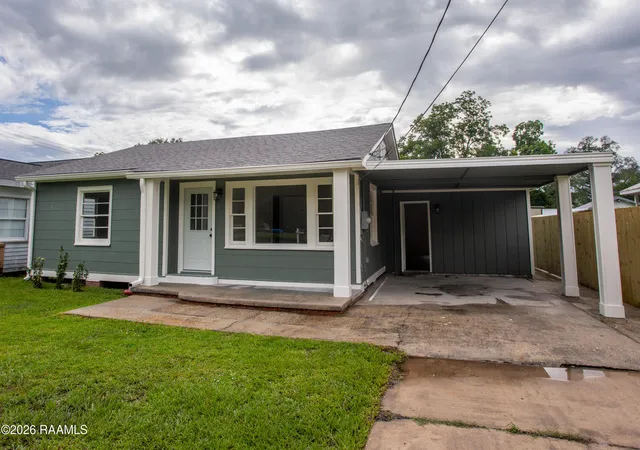 Photo 2 of Single family home for sale at 575 Main St, Arnaudville, LA 70512 | MLS# 2600004627 | Listing updated on 2026-08-18