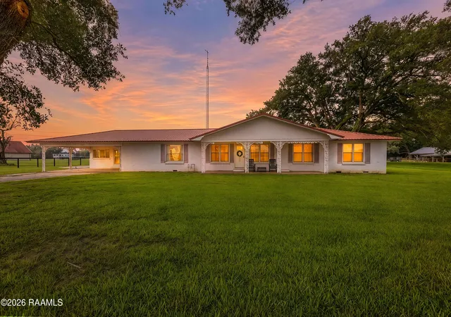 Homes for sale in Sunset, LA | 1760 Napoleon Ave, Sunset, LA 70584 | MLS# 2600005641