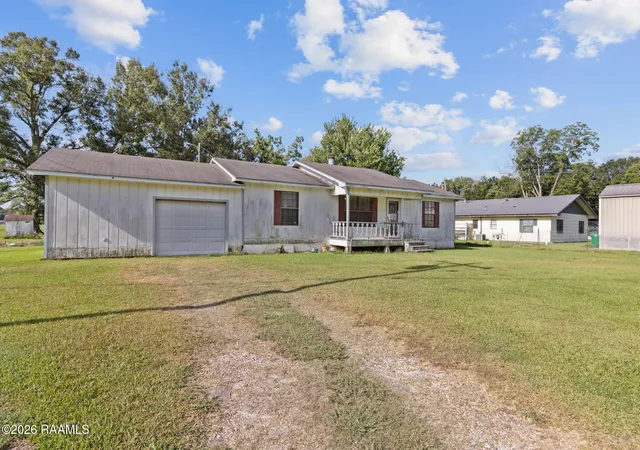 2nd image of 2014 Pebble Rd, Opelousas, LA 70570 | MLS# 2600007858