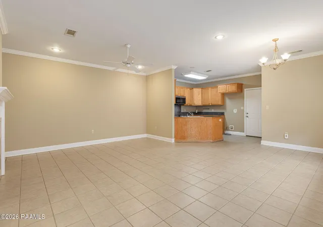 Homes for sale in Lafayette, LA | 1333 Dulles Dr, Lafayette, LA 70506 | MLS# 2600005083