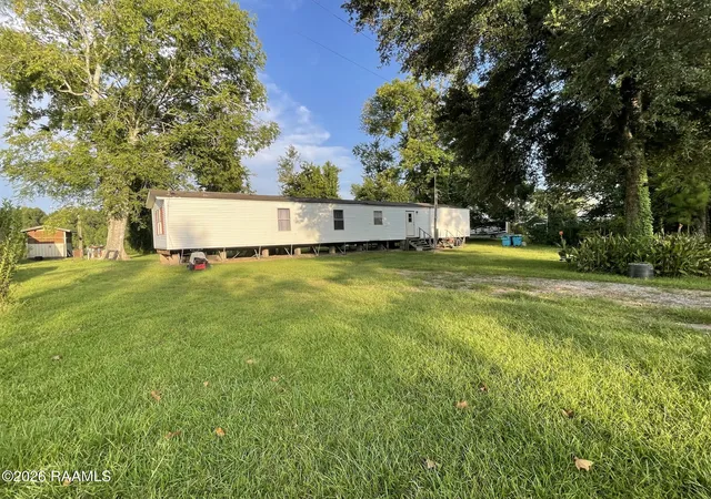 Photo 1 of Manufactured home for sale at 2427 Atchafalaya River Hwy, Breaux Bridge, LA 70517 | MLS# 2600008154 | Listing updated on 2026-08-31