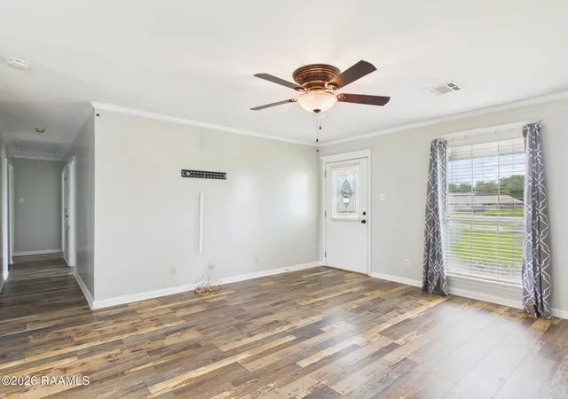 Homes for sale in Kaplan, LA | 10714 Mike Dr, Kaplan, LA 70548 | MLS# 2600005305