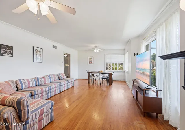 5th image of 199 N Southlawn Dr, Lafayette, LA 70503 | MLS# 2600005950