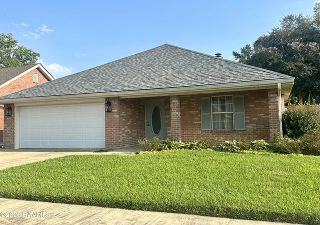 Photo 1 of Sale Pending at 212 Cricklade Ct, Youngsville, LA 70592 | MLS# 2600008000 | Listing updated on 2026-08-30