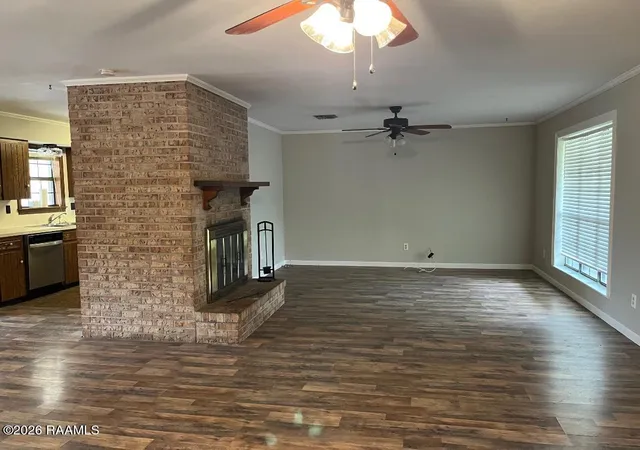 Photo 2 of Single family home for sale at 102 Crocus Ln, Lafayette, LA 70507 | MLS# 2500004789 | Listing updated on 2026-07-20