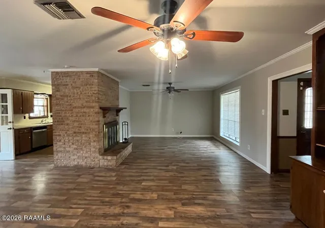 Photo 3 of Single family home for sale at 102 Crocus Ln, Lafayette, LA 70507 | MLS# 2500004789 | Listing updated on 2026-07-20