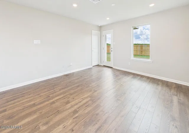 5th image of 410 Wrenwood Dr, New Iberia, LA 70560 | MLS# 2600007018