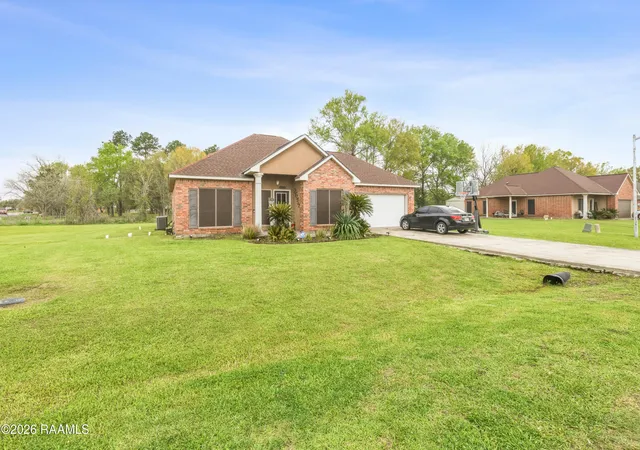1st image of 1005 Bridgetowne Ln, Breaux Bridge, LA 70517 | MLS# 2600002389