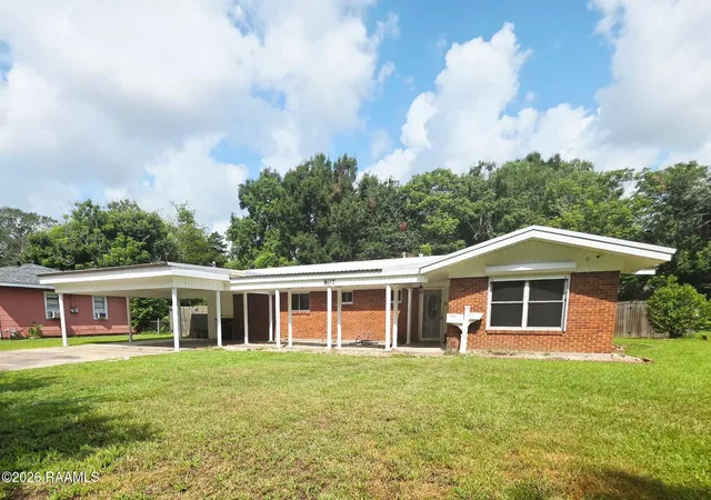 1st image of 807 Victory Dr, New Iberia, LA 70563 | MLS# 2600007474