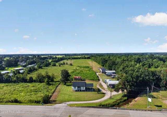 Photo 27 of Single family home for sale at 413 E Veterans Memorial Dr, Erath, LA 70533 | MLS# 2600006978 | Listing updated on 2026-07-30