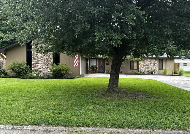 2nd image of 914 Chickasaw Dr, Opelousas, LA 70570 | MLS# 2600007210