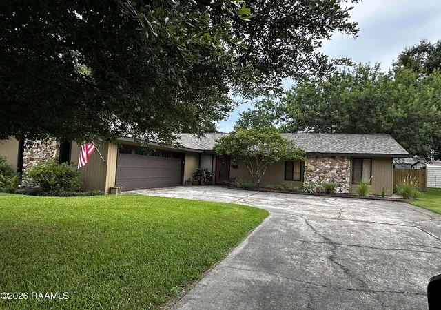 3rd image of 914 Chickasaw Dr, Opelousas, LA 70570 | MLS# 2600007210