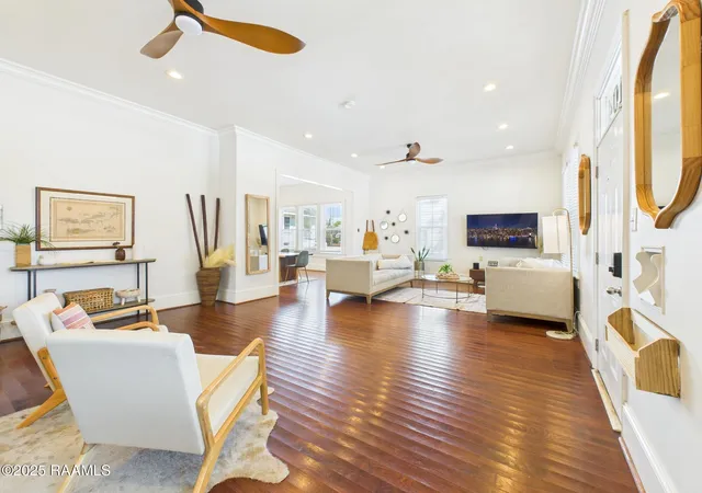 2nd image of 1104 Saint John St, Lafayette, LA 70501 | MLS# 2500003262