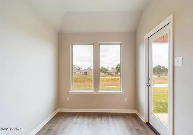 3rd image of 214 Crest Cove Dr, Maurice, LA 70555 | MLS# 2600006496