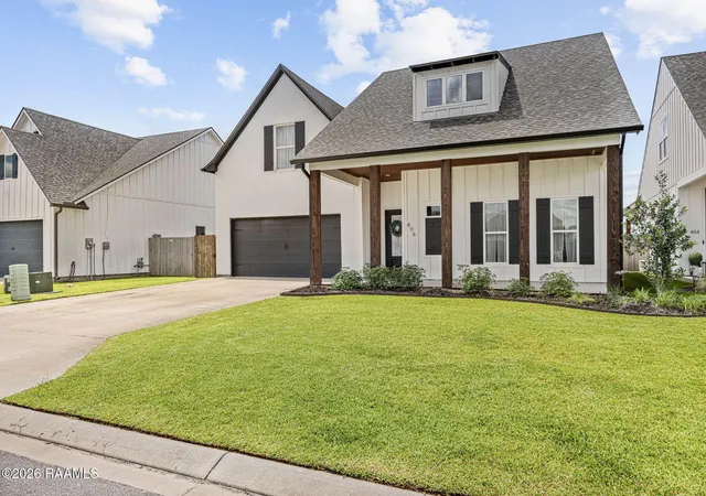 3rd image of 406 Sunshine Rise Dr, Broussard, LA 70518 | MLS# 2600004747