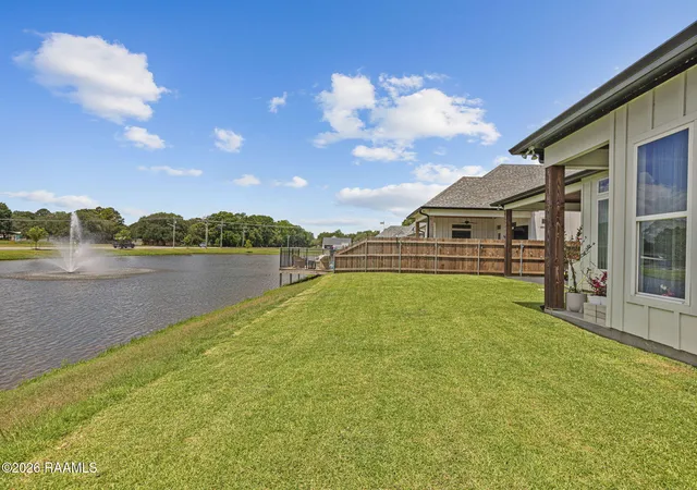 5th image of 406 Sunshine Rise Dr, Broussard, LA 70518 | MLS# 2600004747