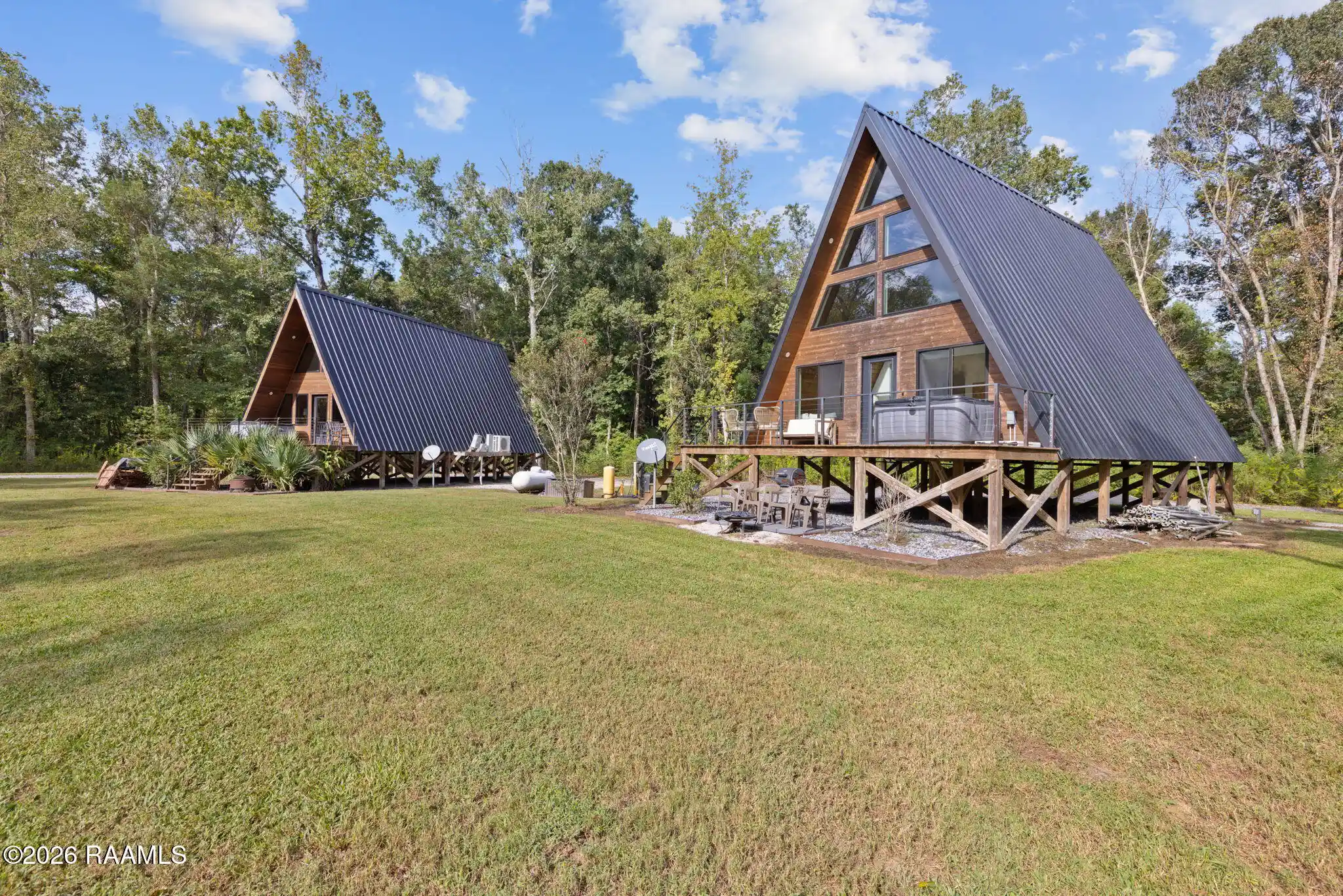 Photo 1 of Multi family home for sale at 6217, 6213 Rip Van Winkle Rd, New Iberia, LA 70560 | MLS# 2600008995 | Listing updated on 2026-10-22