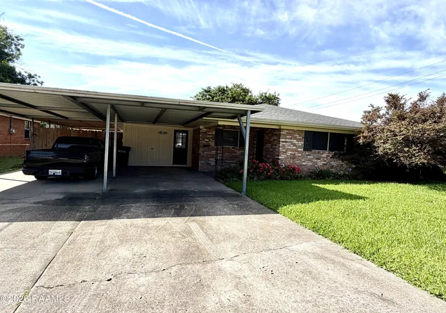 Homes for sale in New Iberia, LA | 1470 Providence St, New Iberia, LA 70560 | MLS# 2600004892