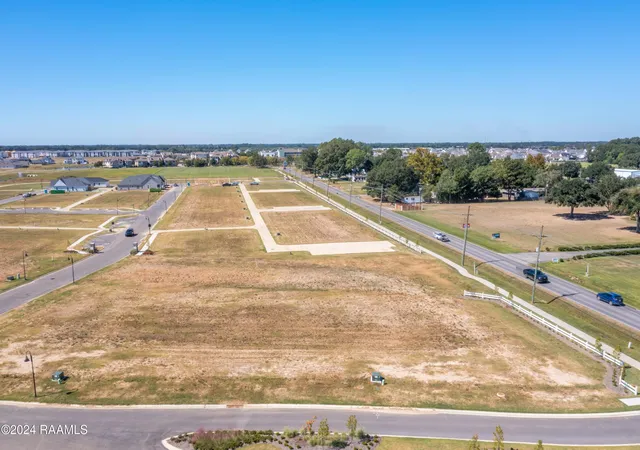 5th image of 104 Sea Island Ln, Youngsville, LA 70592 | MLS# 2600007178