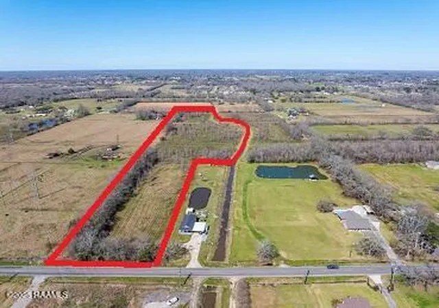 1st image of 1402 W Gloria Switch Rd, Carencro, LA 70520 | MLS# 2020024381