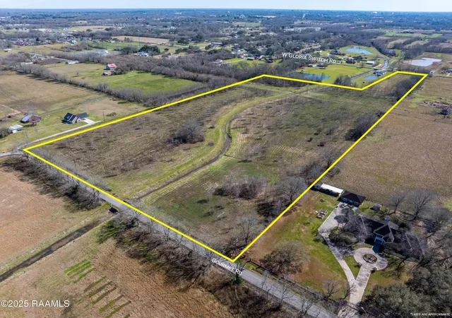 4th image of 1402 W Gloria Switch Rd, Carencro, LA 70520 | MLS# 2020024381