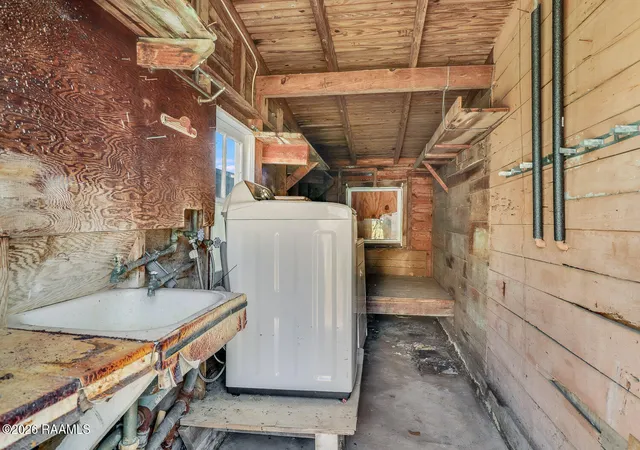 15th image of 1211 Scott St, Scott, LA 70583 | MLS# 2600006546